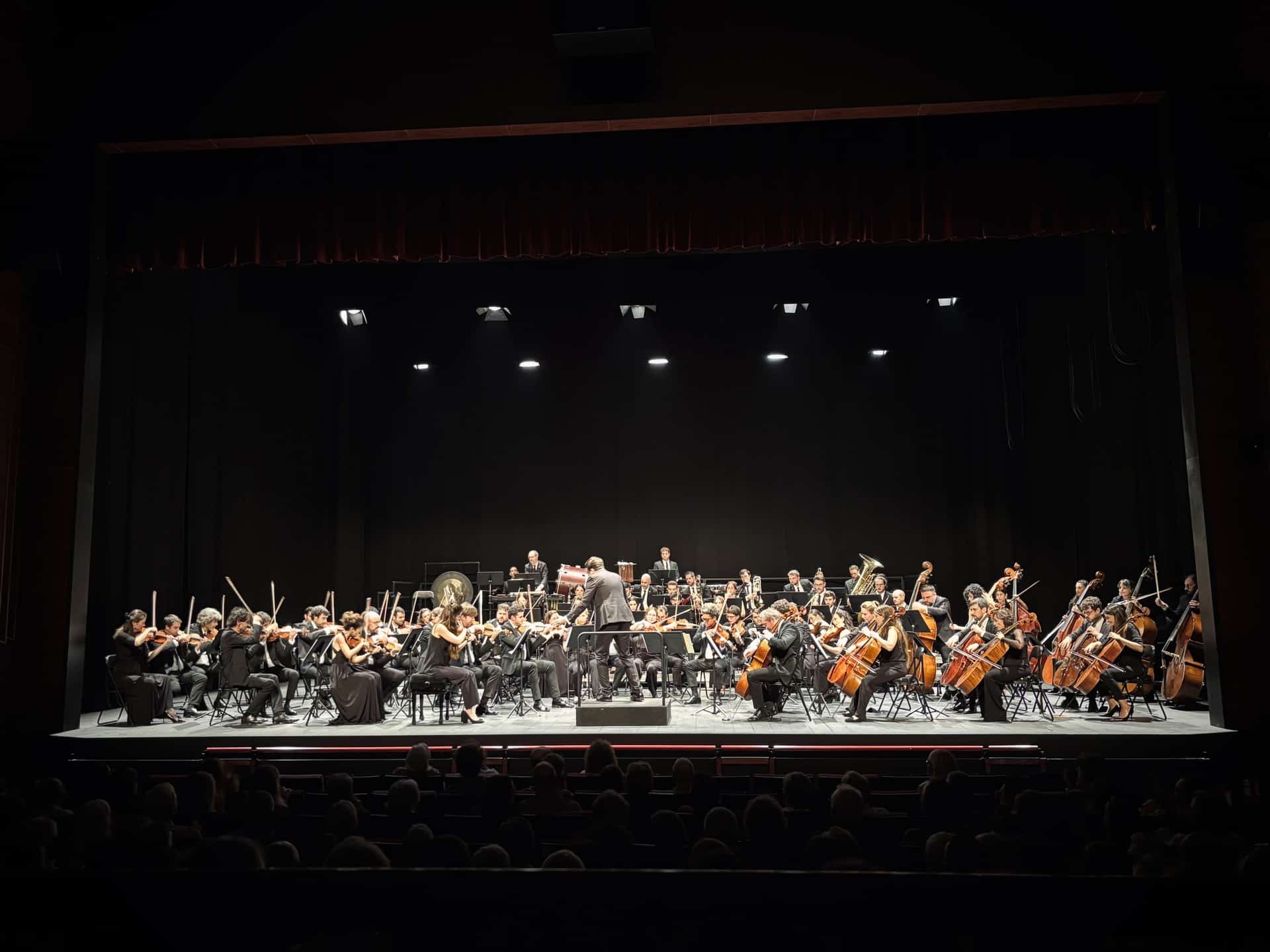 Franz Schubert Filharmonia Teatro Tarragona - TGNA Tarragona Apartamentos escapada cultural a la capital de la Costa Daurada. La música sinfónica conecta con la ciudad desde aquí.