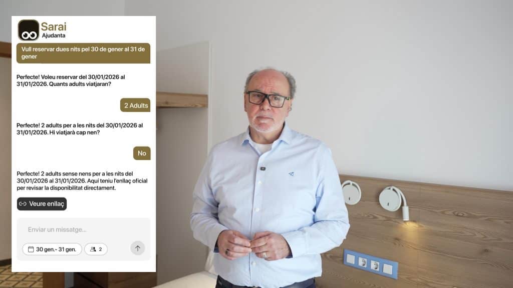 Enric Hernández, codirecteur de TGNA, montrant la confirmation d'une réservation automatisée avec Sarai.