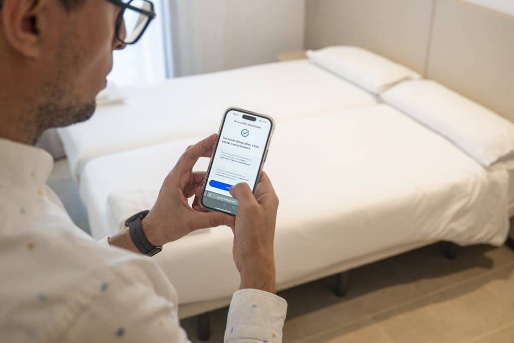 Écran de confirmation de l'application Ranklean après l'envoi réussi des photographies du checkout.